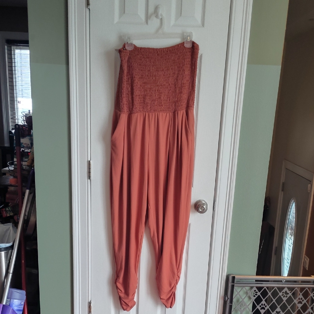 ❤️Elegant Coral Jumpsuit❤️